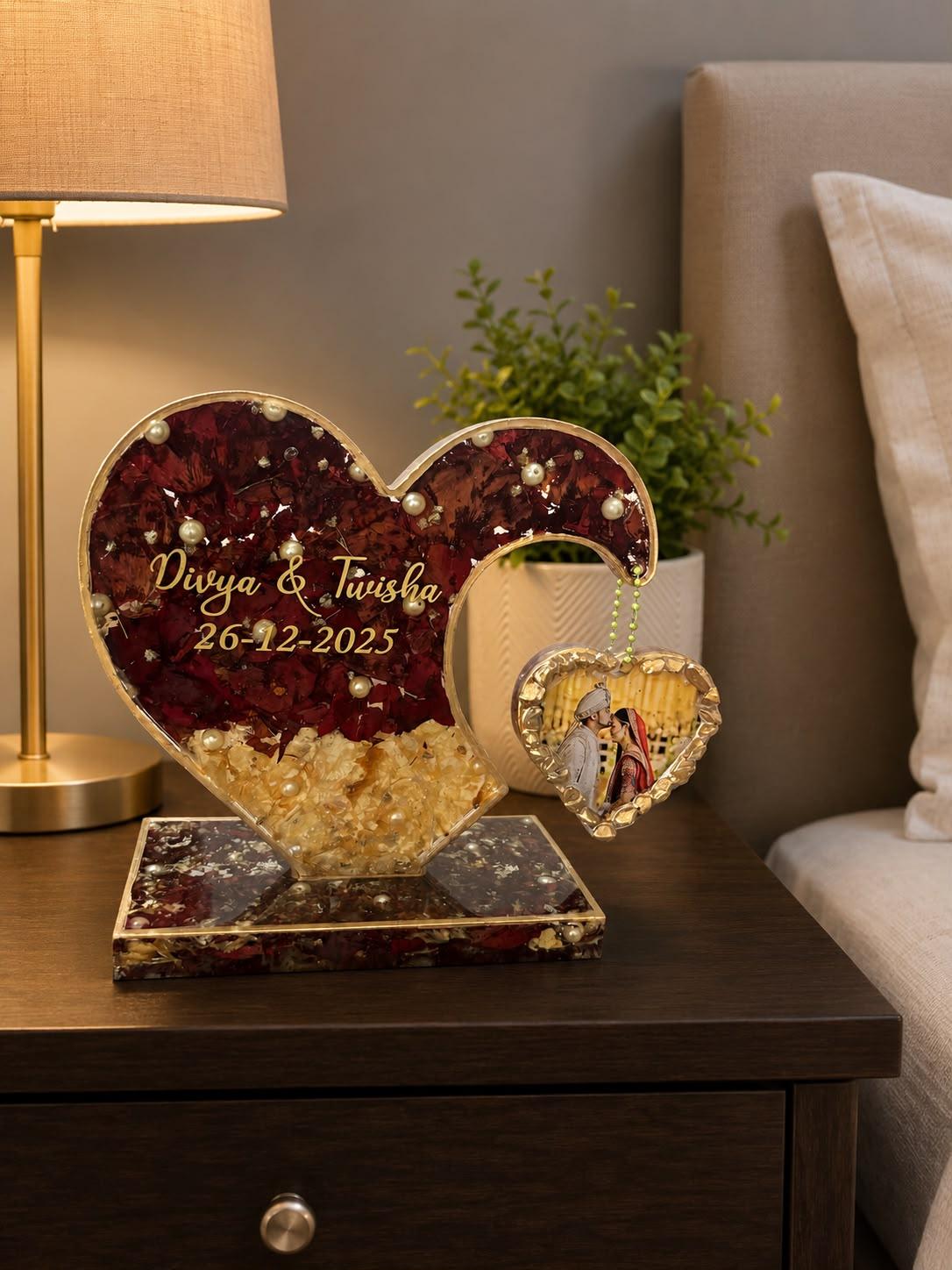 Resin artwork: Double Heart Flower & Photo Keepsake